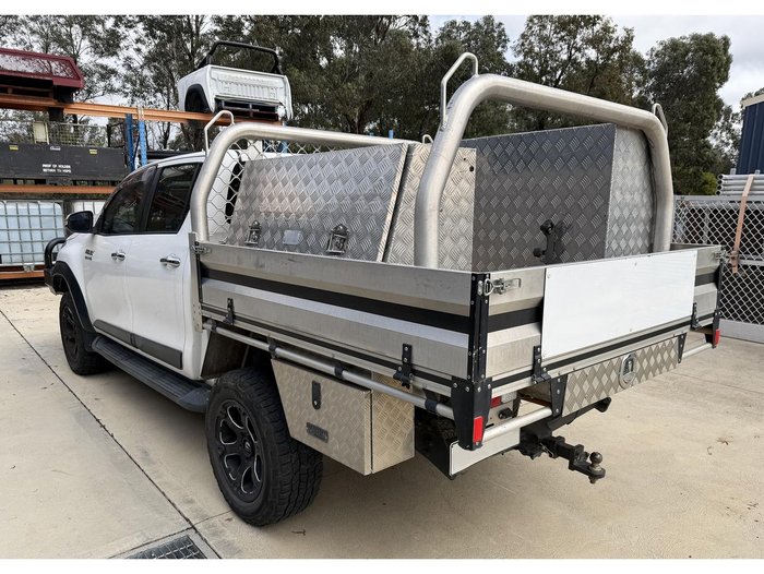 2017 Toyota Hilux SR5