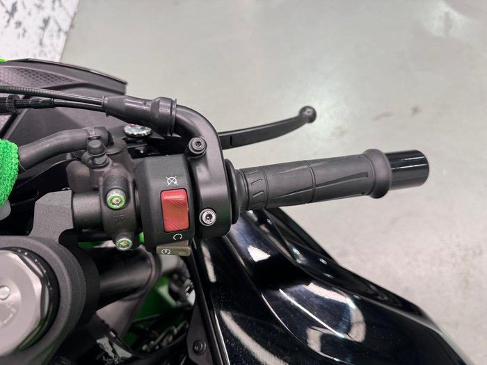 2023 Kawasaki Ninja ZX-6R ABS (636) KRT Edition Ninja Green