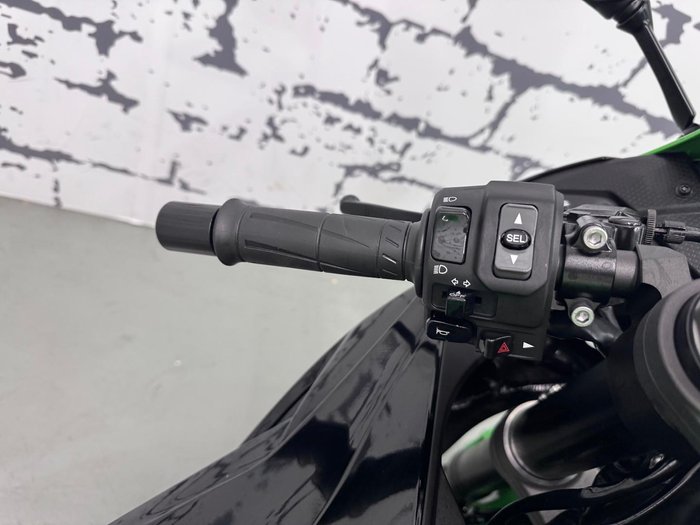 2023 Kawasaki Ninja ZX-6R ABS (636) KRT Edition Ninja Green