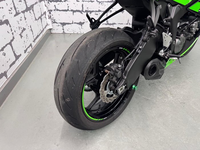 2023 Kawasaki Ninja ZX-6R ABS (636) KRT Edition Ninja Green