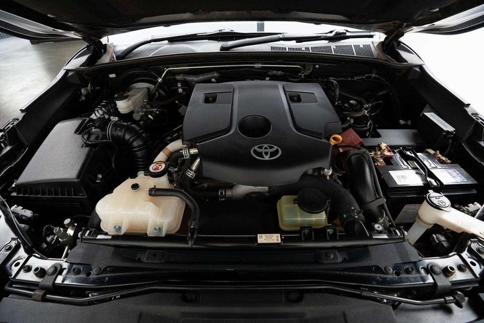 2020 Toyota Hilux SR5