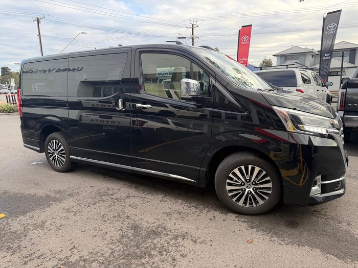 2024 Toyota Granvia VX