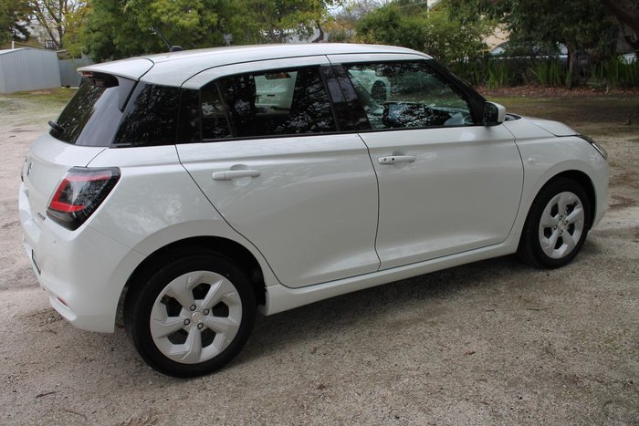 2024 Suzuki Swift Hybrid Plus