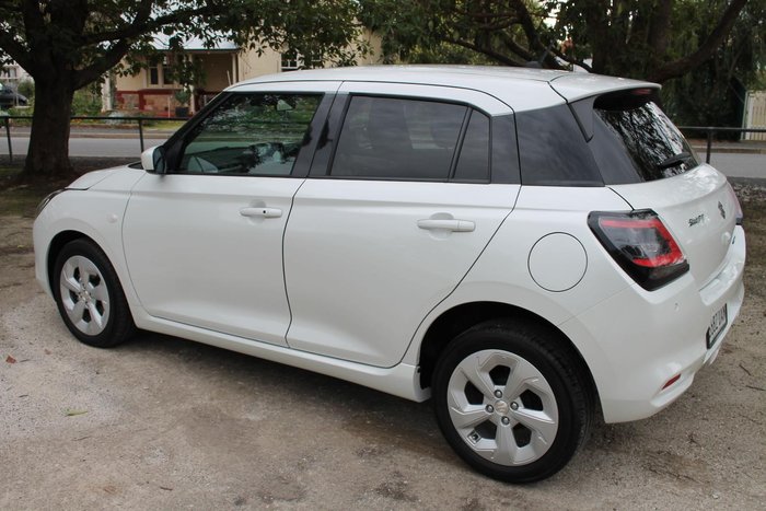 2024 Suzuki Swift Hybrid Plus