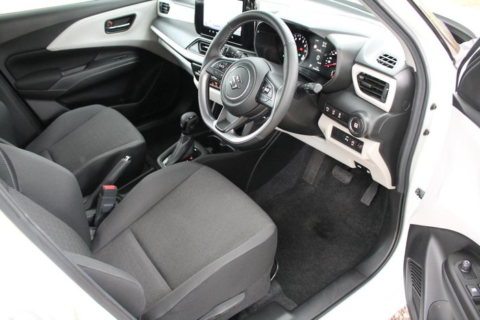 2024 Suzuki Swift Hybrid Plus