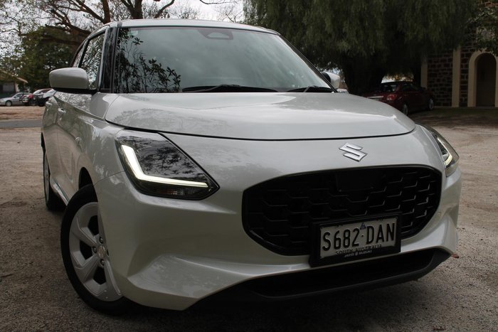 2024 Suzuki Swift Hybrid Plus