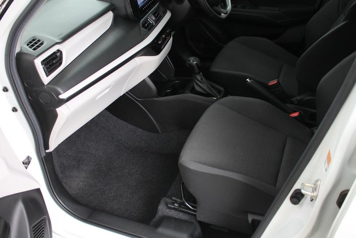 2024 Suzuki Swift Hybrid Plus