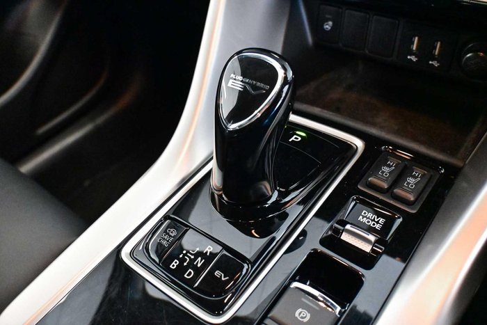 2023 Mitsubishi Eclipse Cross PHEV Exceed