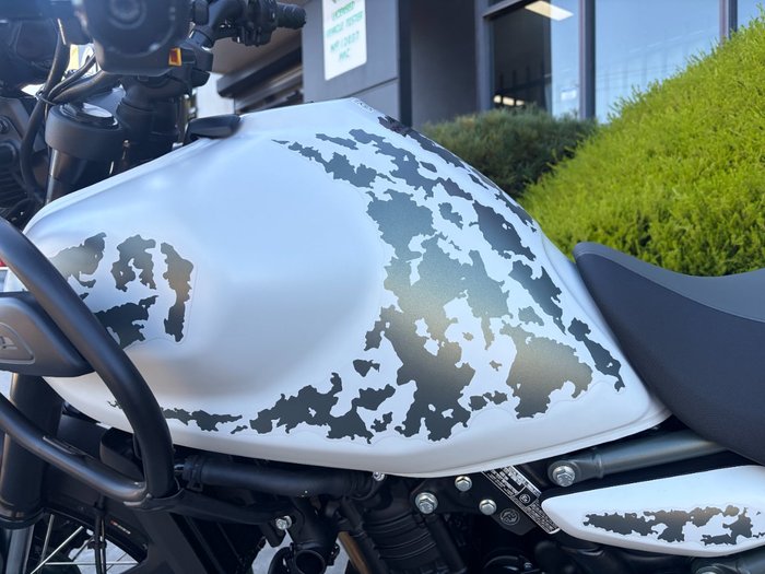 2026 Royal Enfield HIMALAYAN 450 CELESTIAL RED