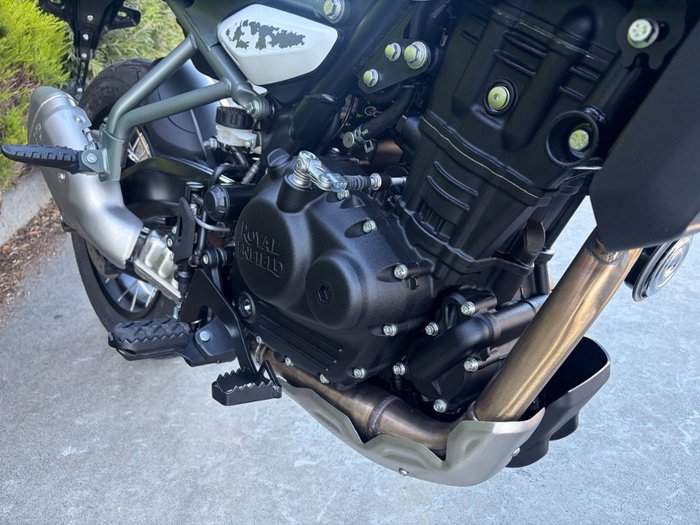 2026 Royal Enfield HIMALAYAN 450 CELESTIAL RED