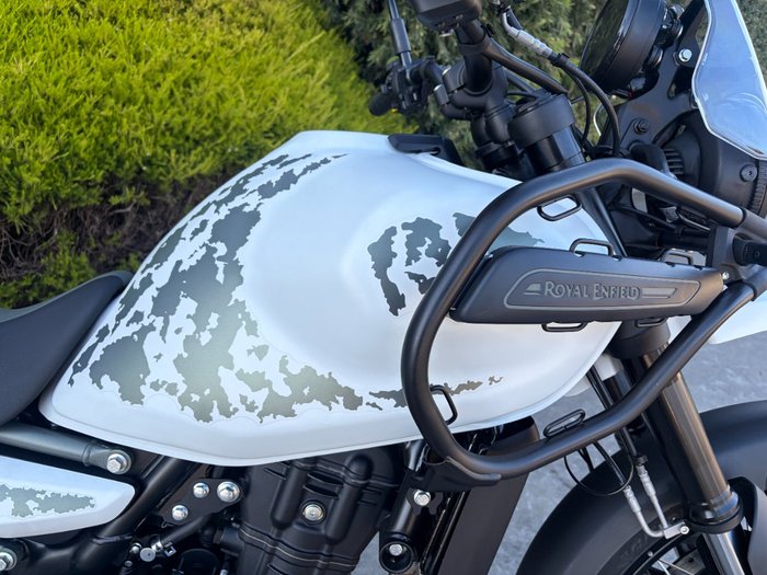 2026 Royal Enfield HIMALAYAN 450 CELESTIAL RED
