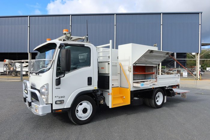 2016 Isuzu N Series