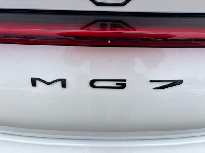2025 MG MG7 Essence IP42 MY25 Pearl White
