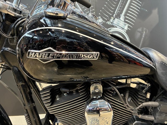 2012 Harley-Davidson Dyna Super Glide Custom 1584 (FXDC) Dyna Black