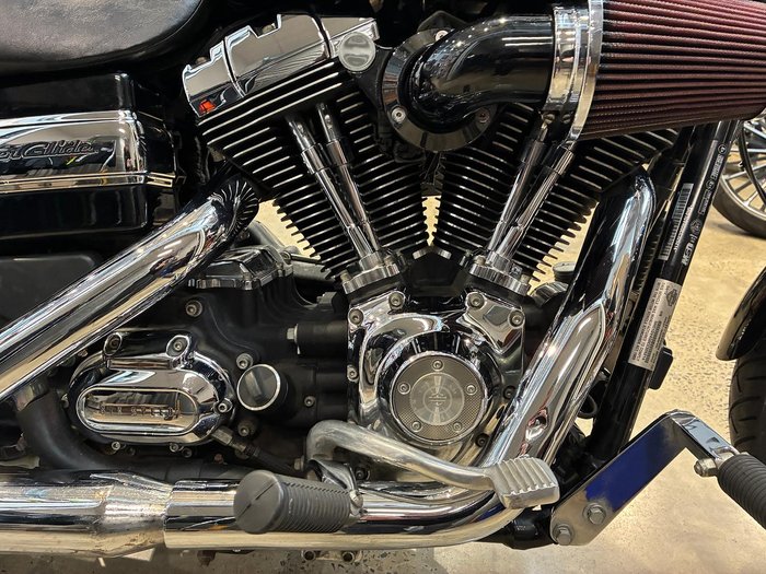 2012 Harley-Davidson Dyna Super Glide Custom 1584 (FXDC) Dyna Black