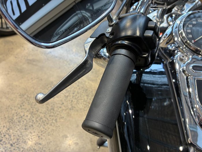 2012 Harley-Davidson Dyna Super Glide Custom 1584 (FXDC) Dyna Black