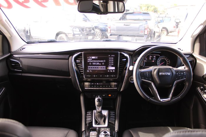 2023 Isuzu MU-X LS-T