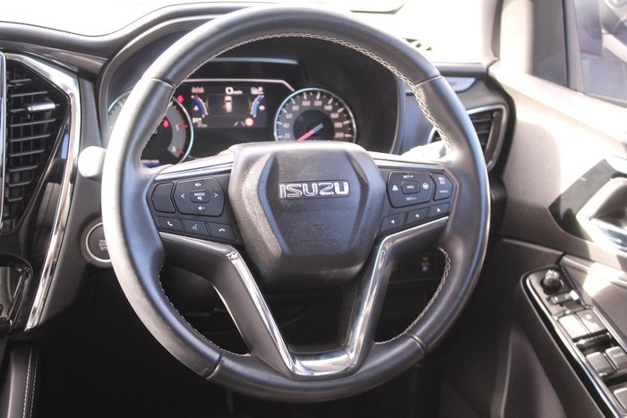 2023 Isuzu MU-X LS-T