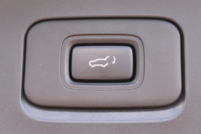 2023 Isuzu MU-X LS-T