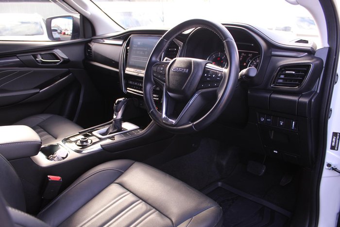 2023 Isuzu MU-X LS-T