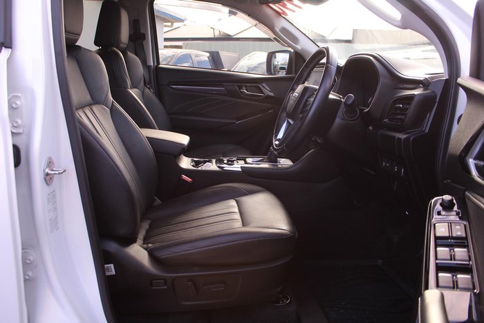 2023 Isuzu MU-X LS-T