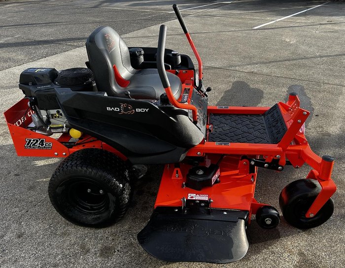 2023 Bad Boy Magnum 48" Zero Turn Mower