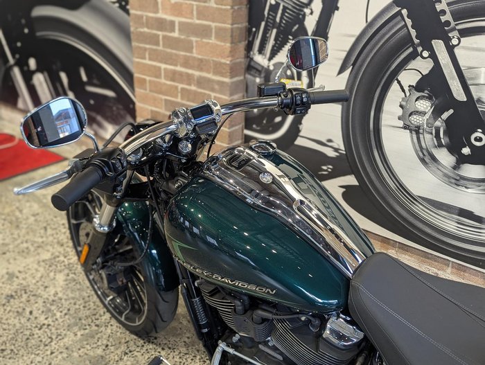 2024 Harley-Davidson Breakout 117 (FXBR) Softail Green