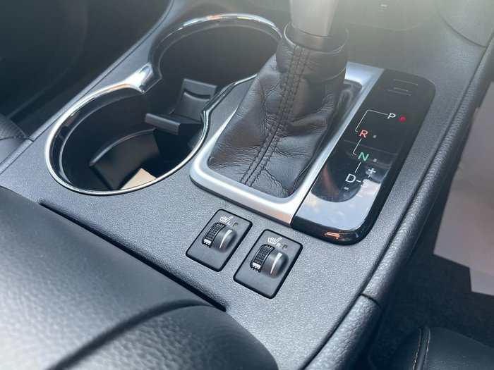 2019 Toyota Kluger Black Edition