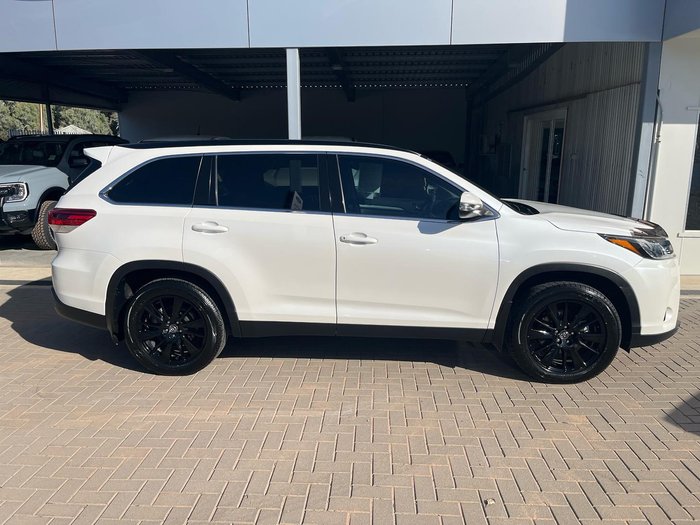 2019 Toyota Kluger Black Edition