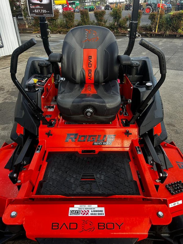 2025 Bad Boy Rogue 61" Rear Discharge Zero Turn Mower