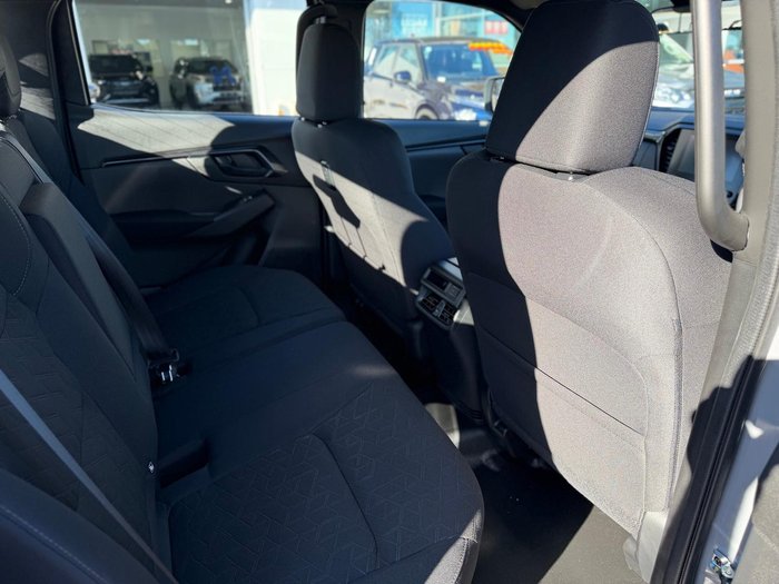 2026 Isuzu D-MAX X-RIDER