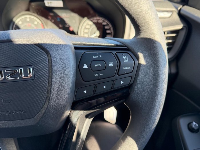2026 Isuzu D-MAX X-RIDER