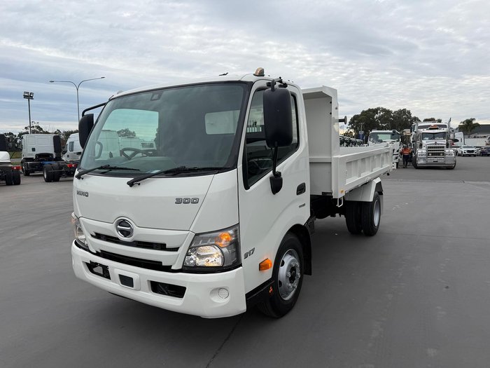 2021 Hino 300 Series