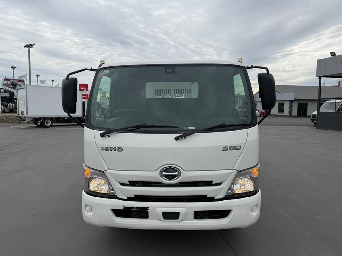 2021 Hino 300 Series