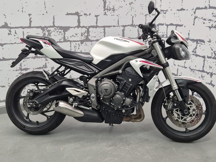 2022 Triumph Street Triple S 660 LAMS Street Triple White