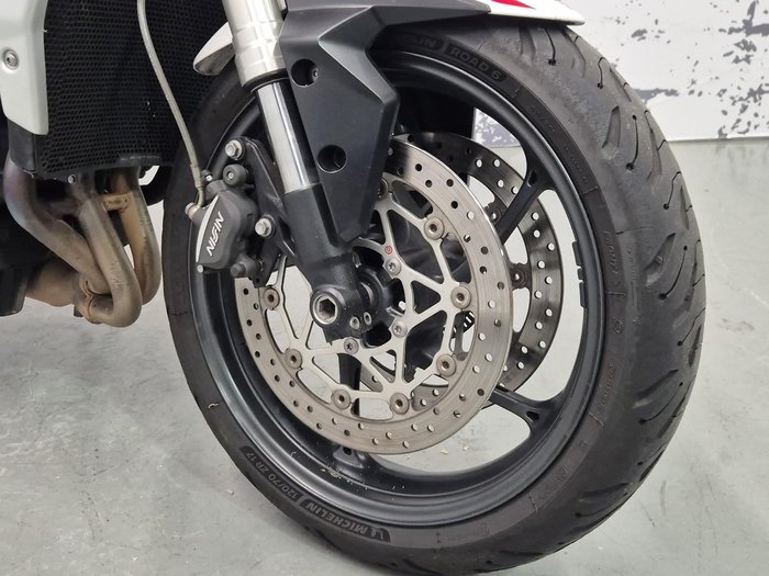 2022 Triumph Street Triple S 660 LAMS Street Triple White