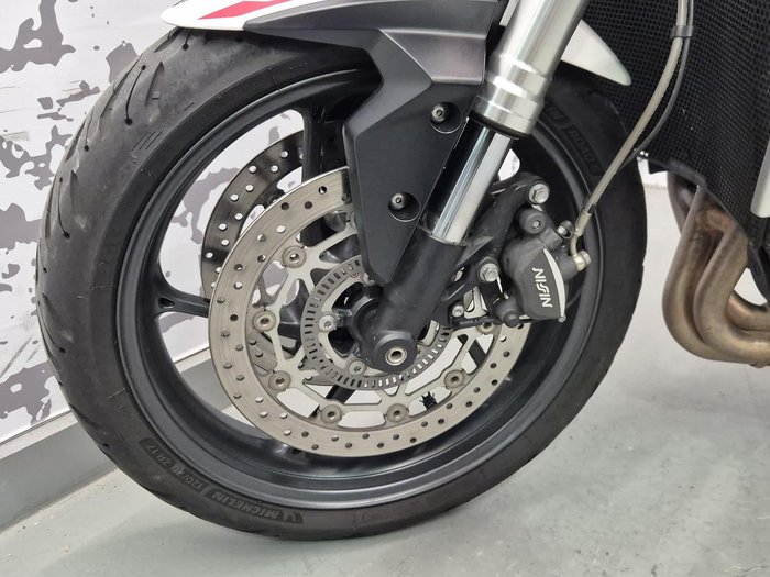 2022 Triumph Street Triple S 660 LAMS Street Triple White