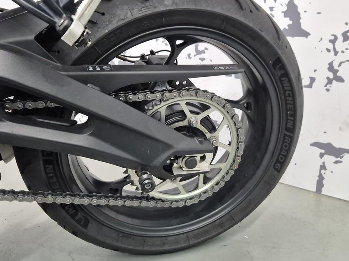 2022 Triumph Street Triple S 660 LAMS Street Triple White