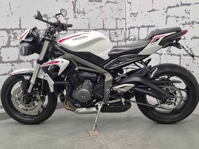 2022 Triumph Street Triple S 660 LAMS Street Triple White