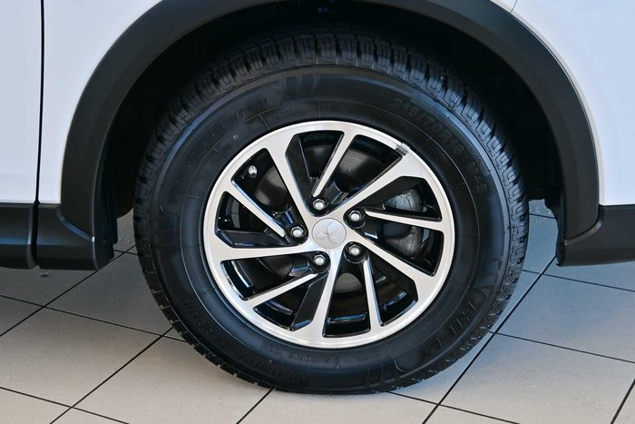2024 Mitsubishi Eclipse Cross ES