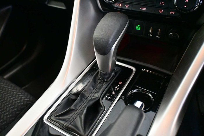 2024 Mitsubishi Eclipse Cross ES