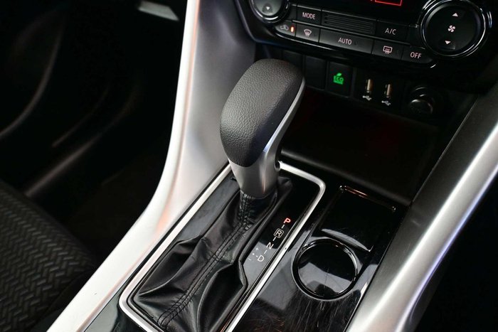 2024 Mitsubishi Eclipse Cross ES