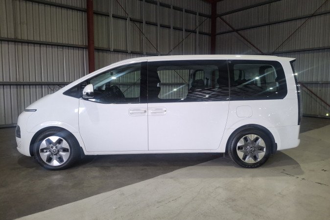 2022 HYUNDAI STARIA
