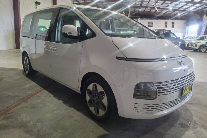 2022 HYUNDAI STARIA