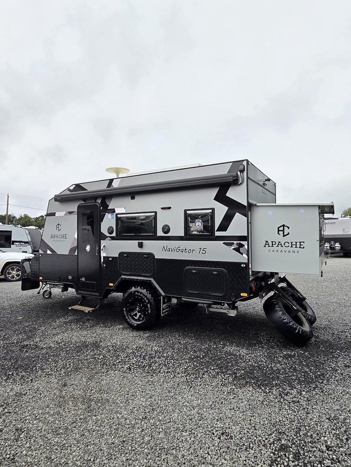 2024 Apache Navigator 15