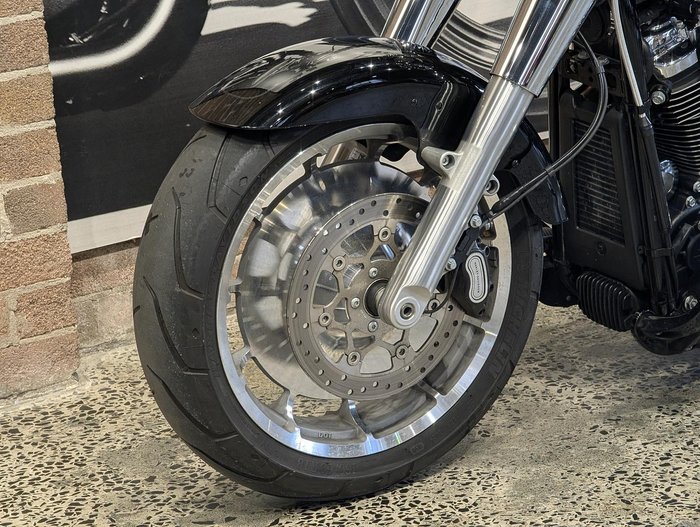 2022 Harley-Davidson Fat Boy 114 (FLFBS) Softail Black