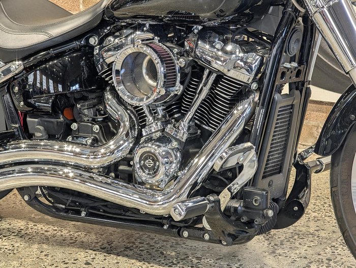 2022 Harley-Davidson Fat Boy 114 (FLFBS) Softail Black