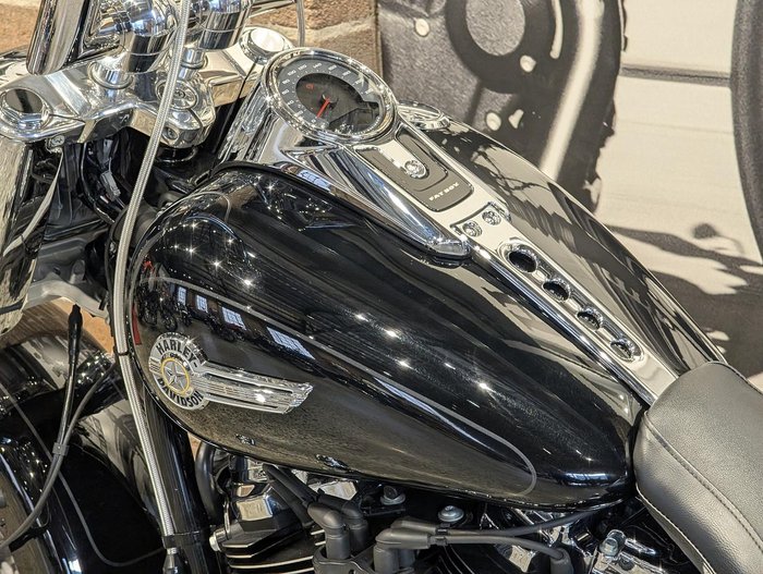 2022 Harley-Davidson Fat Boy 114 (FLFBS) Softail Black