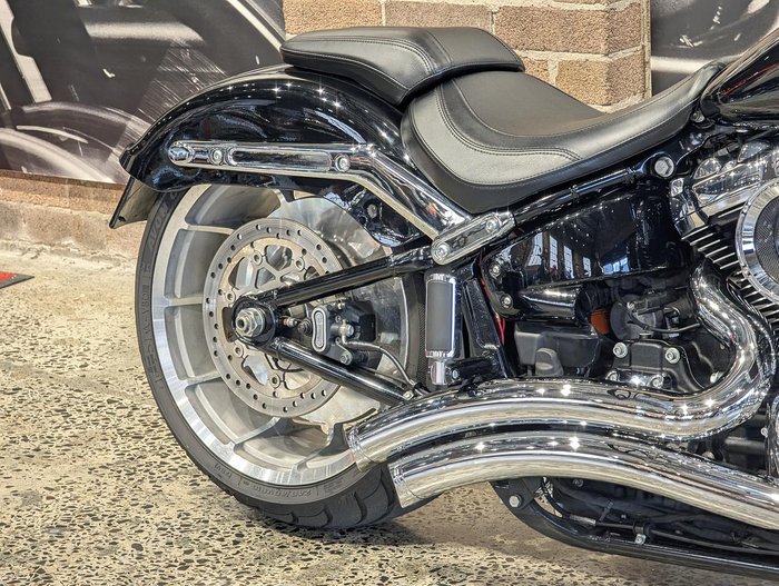 2022 Harley-Davidson Fat Boy 114 (FLFBS) Softail Black