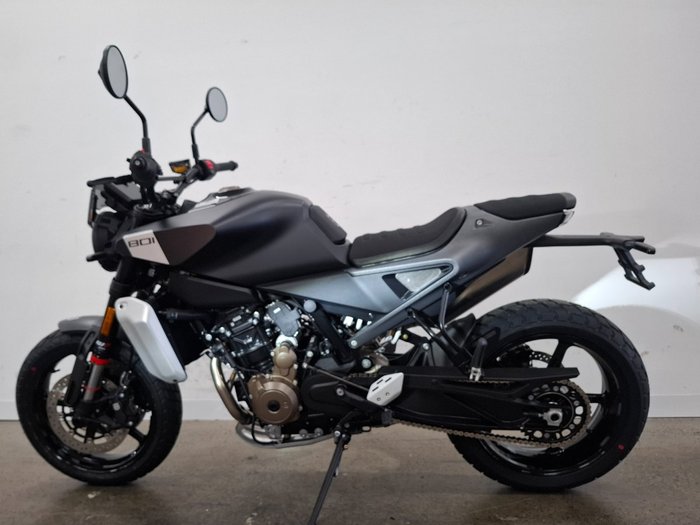 2024 Husqvarna 2024 HUSQVARNA 800CC SVARTPILEN 801 Road